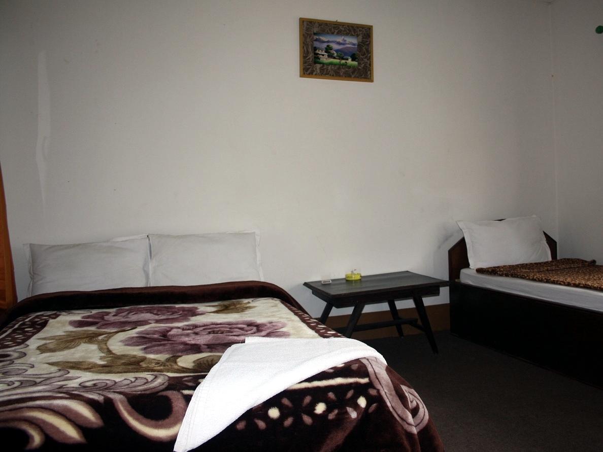 Chitwan Safari Camp & Lodge Саураха Экстерьер фото